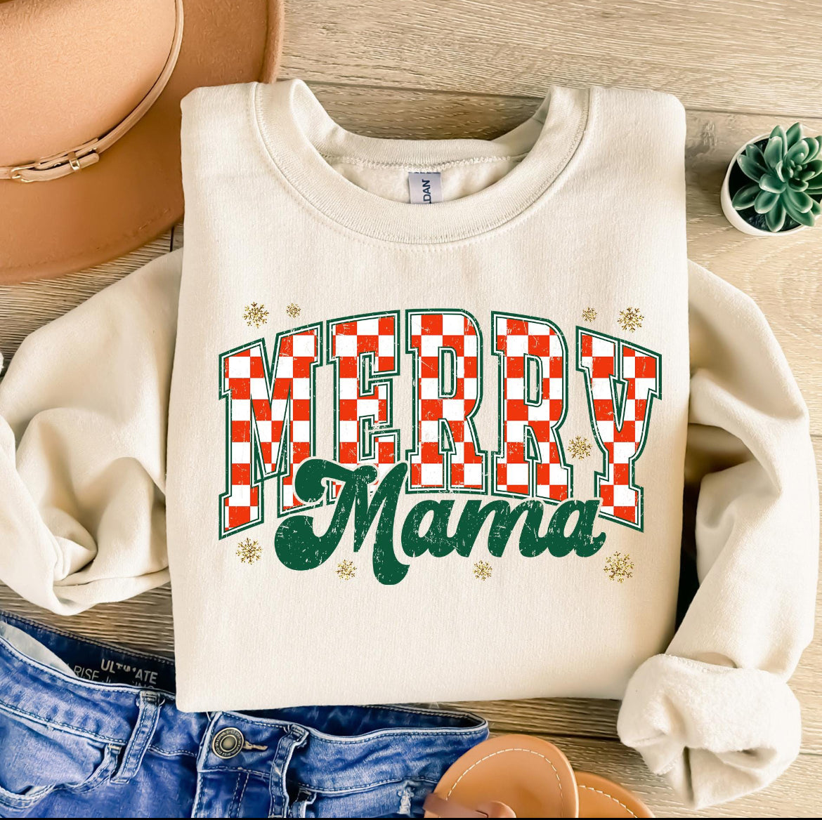 Merry Mama Christmas Sweatshirt/Long Sleeve